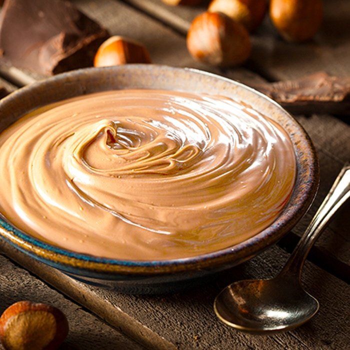 Formato Mini Creme Chocolate Branco e avelã 30gr